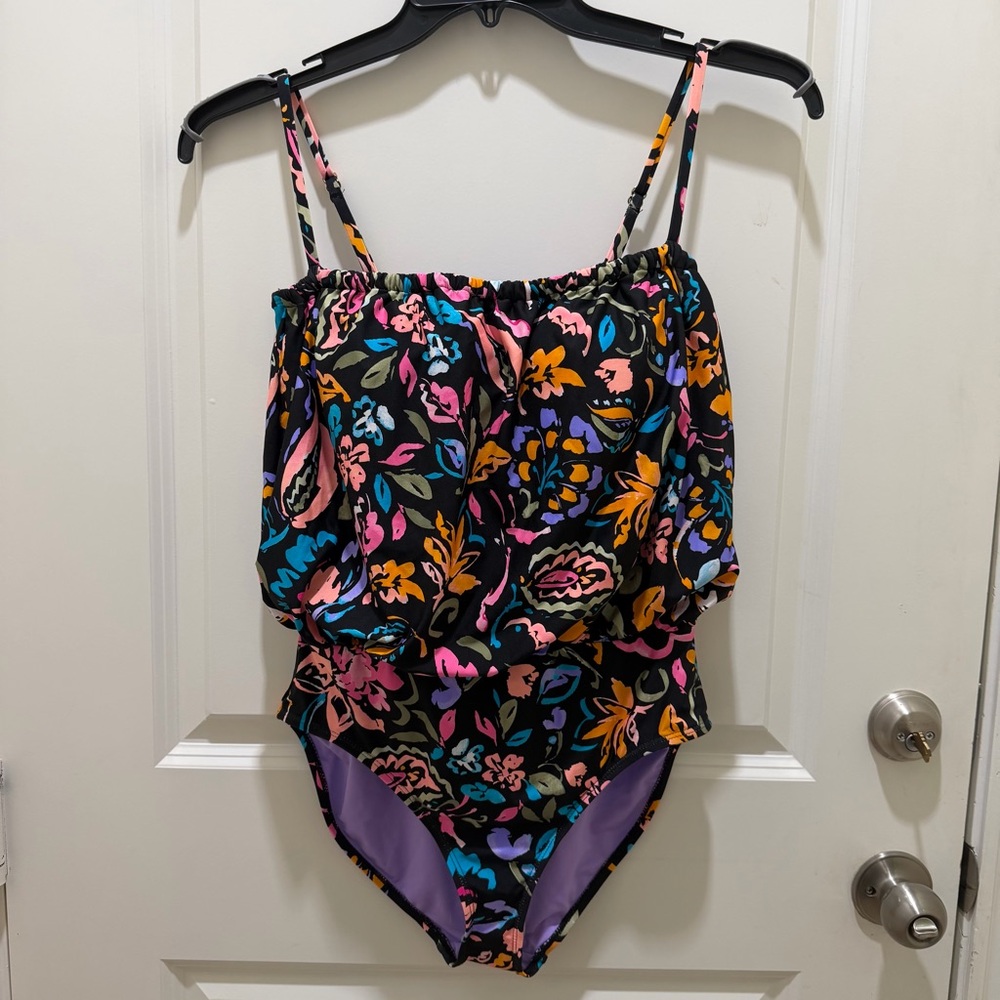 NWT-Women’s Blk Floral One-Piece Swimsuit W/Convert. Straps by Anne Cole Sz 12
